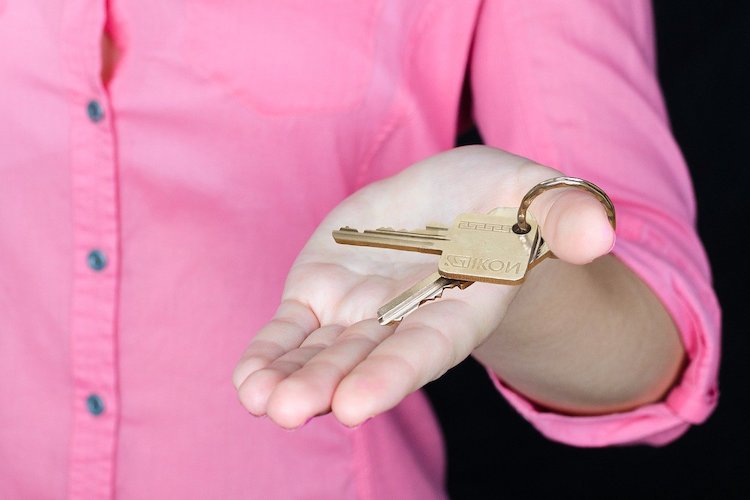 Consegna chiavi casa in affitto