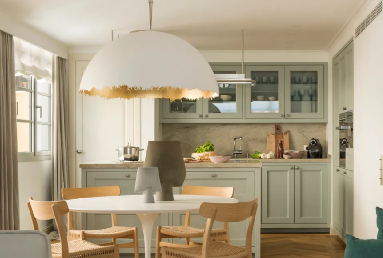 Illuminare la cucina in modo funzionale senza dimenticare lo stile