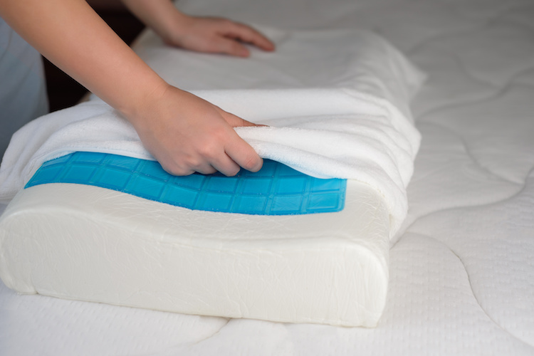 Pulizie in casa: come lavare il cuscino memory foam