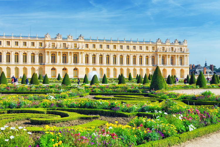 La reggia di Versailles compie 400 anni, tra storia e bellezza