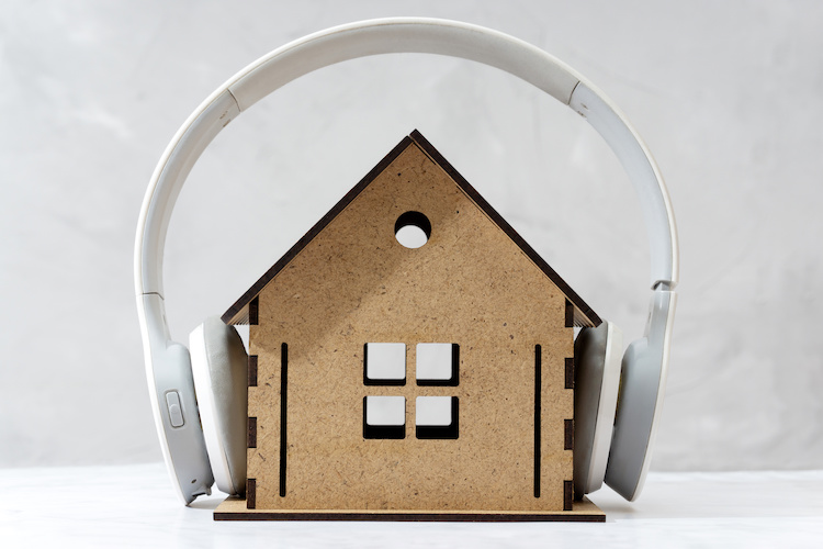 Isolamento acustico degli edifici: quali sono le norme in condominio