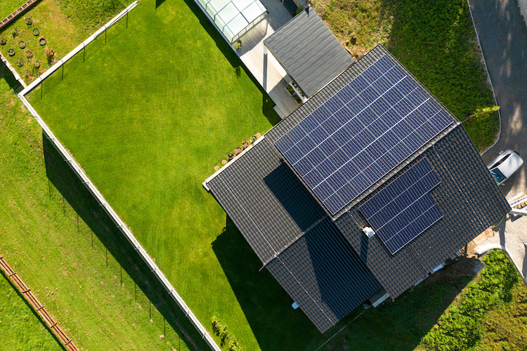 Pannelli solari o fotovoltaici? Non sono la stessa cosa