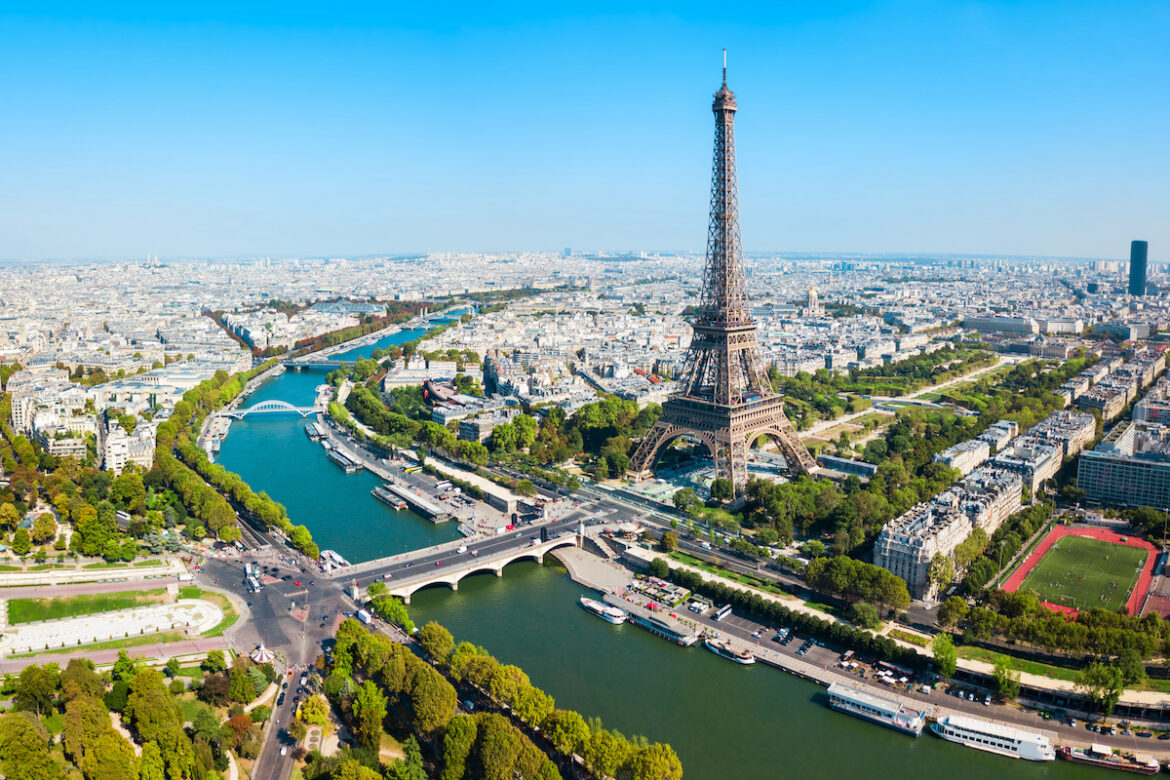 Vista panoramica di Parigi e della Tour Eiffel
