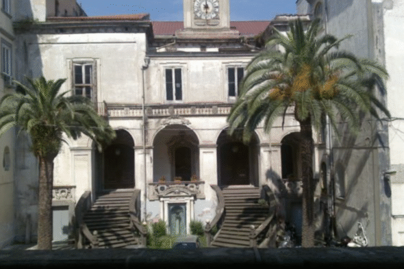 Ospedale degli Incurabili a Napoli