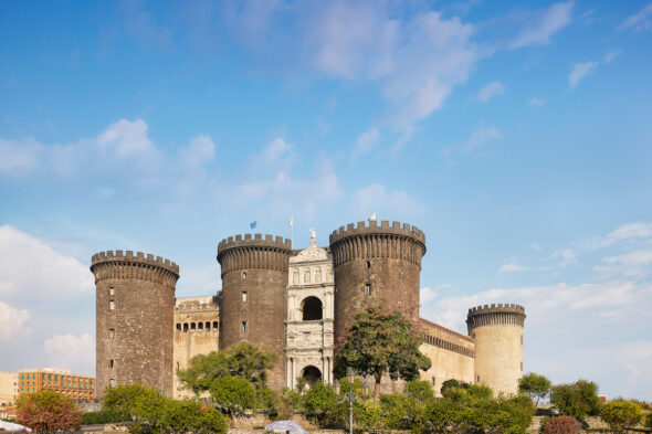 Perché il Maschio Angioino si chiama così