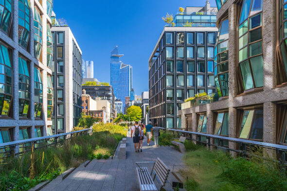 A New York si può passeggiare su una linea ferroviaria abbandonata: alla scoperta della High Line