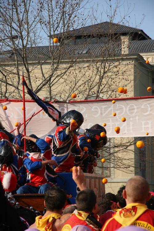 Battaglia delle Arance al Carnevale di Ivrea