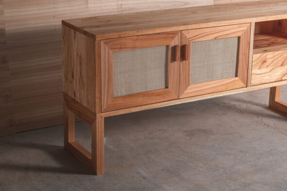 mobile impiallacciato