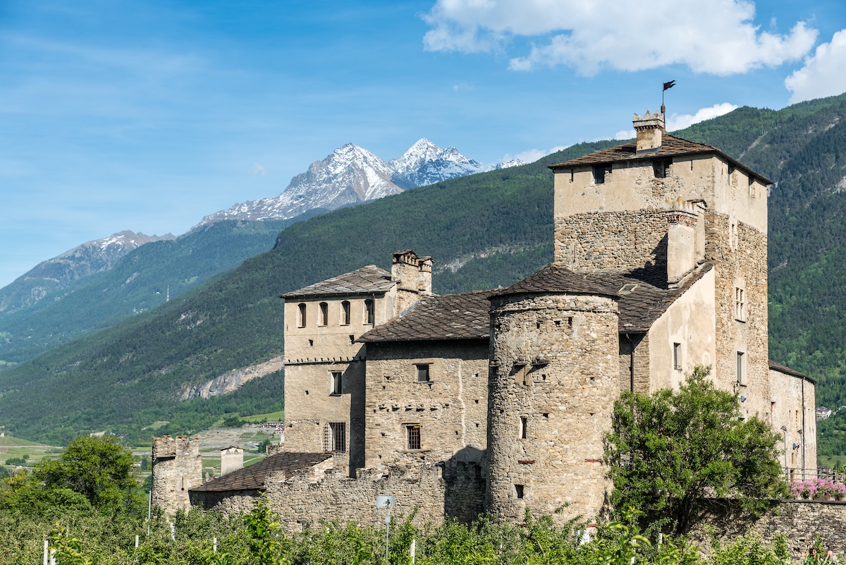 Il Castello Sarriod de La Tour