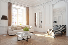 salone con pavimento in parquet