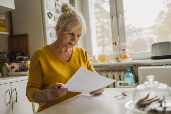 In arrivo un bonus da 55 euro per le bollette della luce: di cosa si tratta e a chi è destinato